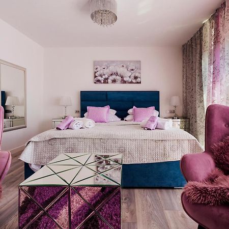 Downtown Luxury Apartment Emili Split Exterior photo